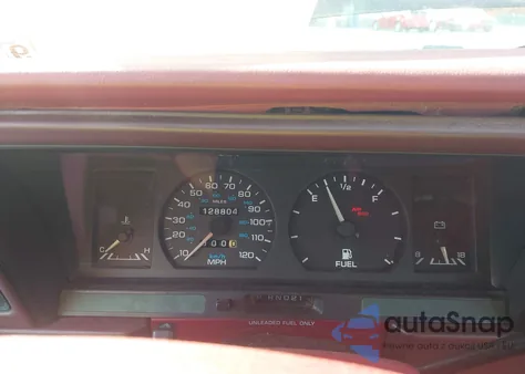 1992 Plymouth Acclaim z USA, uszkodzony, nr VIN 1P3XA4632NF187055